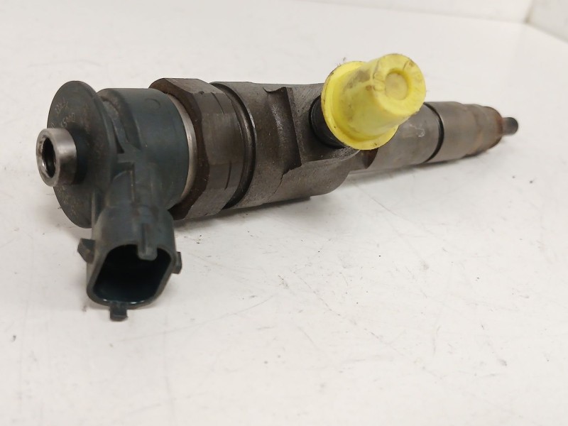 Recambio de inyector para peugeot 208 i (ca_, cc_) 1.4 hdi referencia OEM IAM   