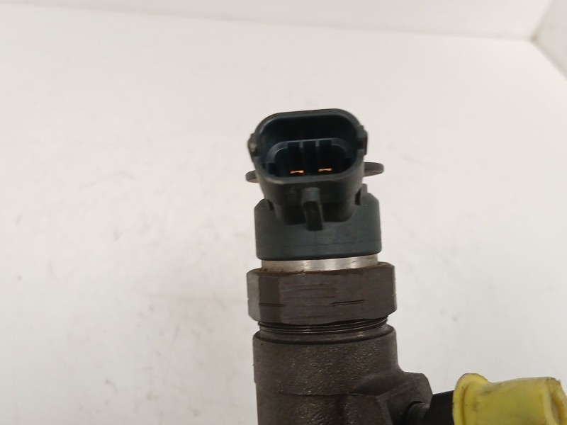 Recambio de inyector para peugeot 208 i (ca_, cc_) 1.4 hdi referencia OEM IAM   