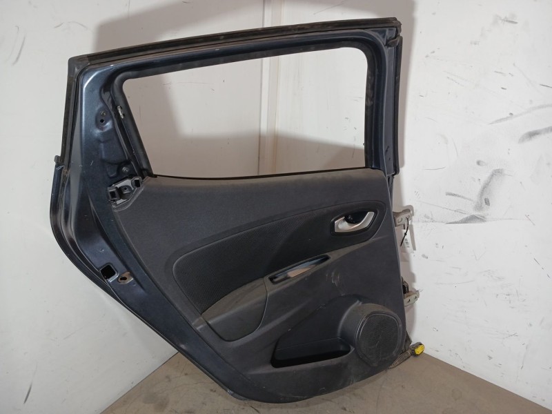 Recambio de puerta trasera izquierda para renault clio iv (bh_) 0.9 tce 90 referencia OEM IAM   