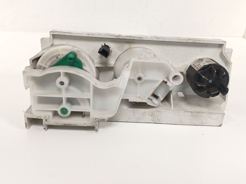 Recambio de mando calefaccion / aire acondicionado para bmw serie 3 compacto (e36) 1.7 turbodiesel cat referencia OEM IAM  19116