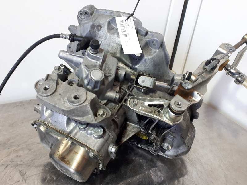 Recambio de caja cambios para opel corsa c first referencia OEM IAM F17W355  