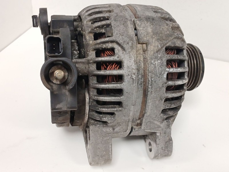 Recambio de alternador para citroën c4 i (lc_) 1.6 hdi referencia OEM IAM 9646321880 CL15 0124525035