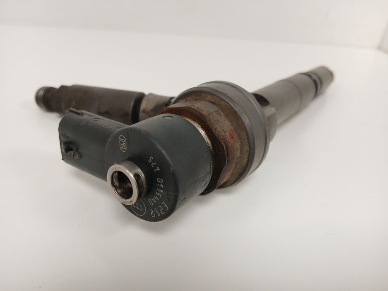 Recambio de inyector para opel astra h (a04) 1.7 cdti (l48) referencia OEM IAM 0445110175  