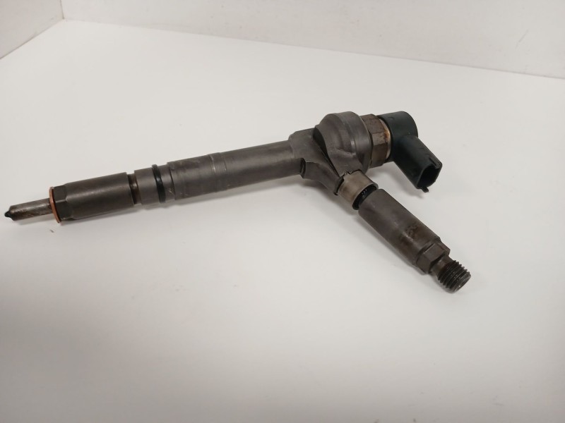 Recambio de inyector para opel astra h (a04) 1.7 cdti (l48) referencia OEM IAM 0445110175  