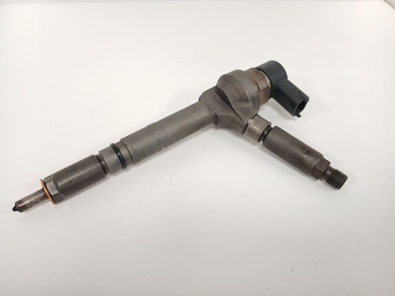 Recambio de inyector para opel astra h (a04) 1.7 cdti (l48) referencia OEM IAM 0445110175  