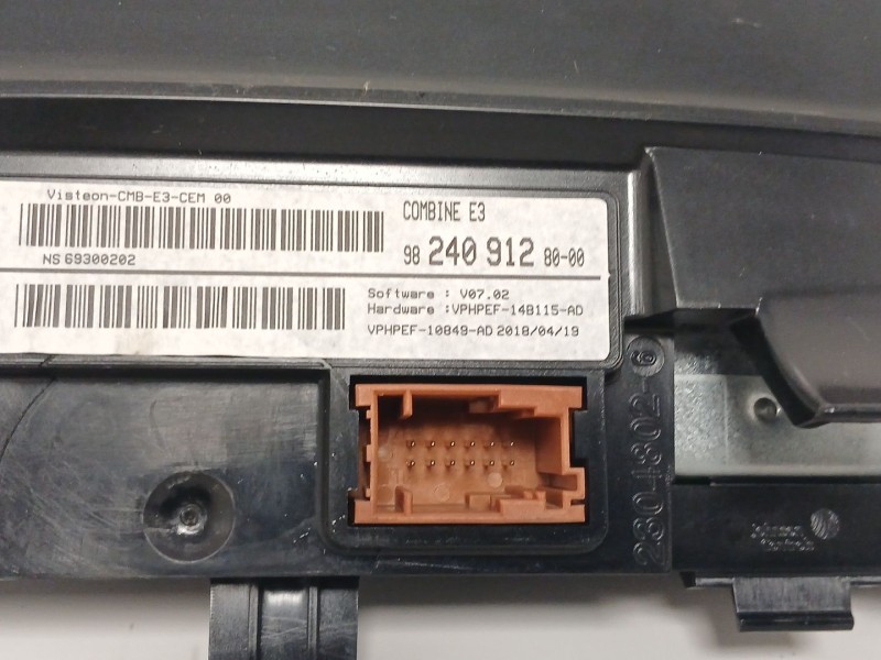 Recambio de cuadro instrumentos para citroën c4 cactus 1.2 thp 110 referencia OEM IAM   