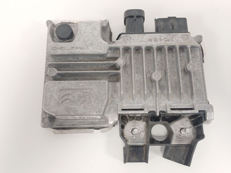 Recambio de centralita start / stop para citroën c4 cactus 1.2 thp 110 referencia OEM IAM 9819596180  