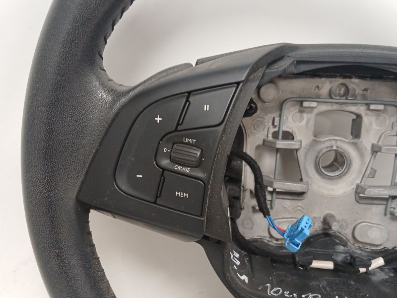 Recambio de volante para citroën c4 cactus 1.2 thp 110 referencia OEM IAM   