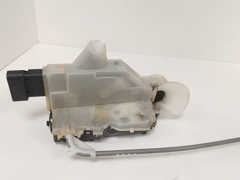 Recambio de cerradura puerta delantera izquierda para citroën c4 cactus 1.2 thp 110 referencia OEM IAM   