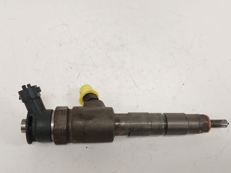 Recambio de inyector para peugeot 208 i (ca_, cc_) 1.4 hdi referencia OEM IAM   