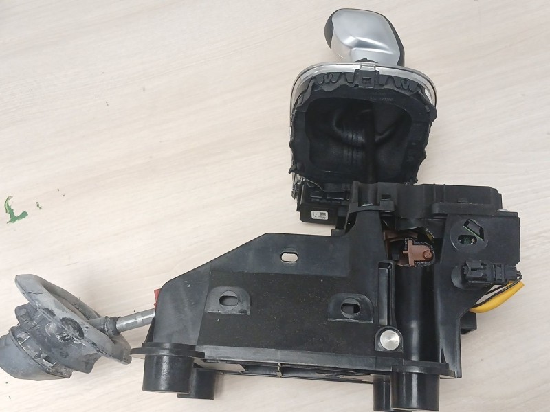 Recambio de palanca cambio para citroën c4 cactus 1.2 thp 110 referencia OEM IAM 9814628080  