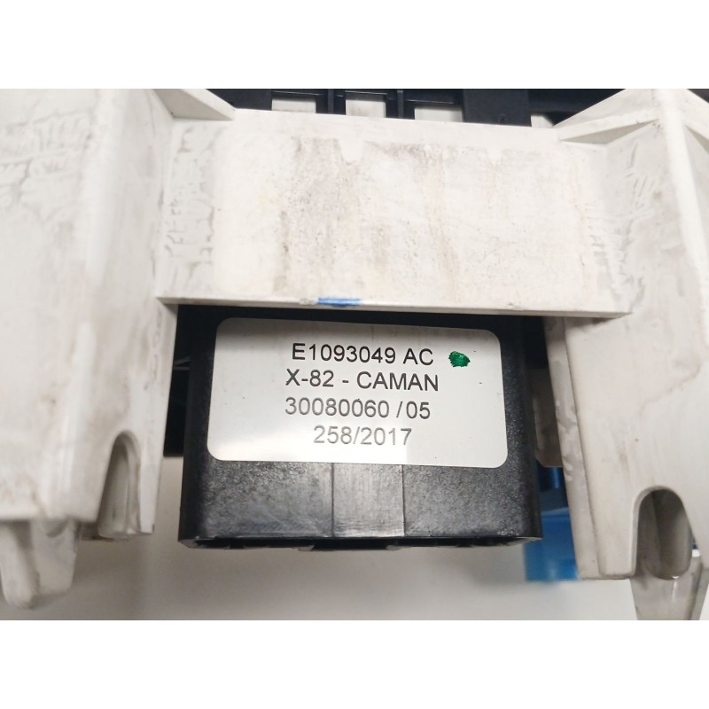 Recambio de mando calefaccion / aire acondicionado para opel vivaro b furgoneta (x82) 1.6 cdti (05) referencia OEM IAM E1093049A