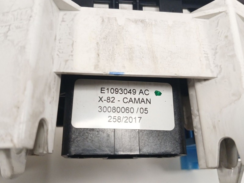 Recambio de mando calefaccion / aire acondicionado para opel vivaro b furgoneta (x82) 1.6 cdti (05) referencia OEM IAM E1093049A