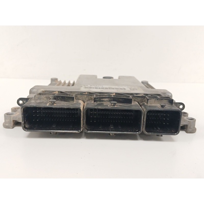 Recambio de centralita motor uce para opel vivaro b furgoneta (x82) 1.6 cdti (05) referencia OEM IAM 0281033357 237106626R 
