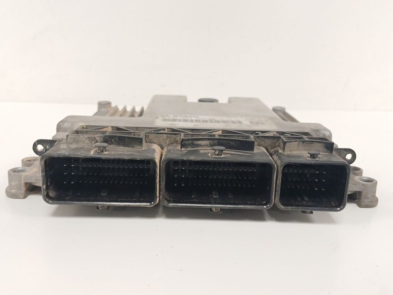 Recambio de centralita motor uce para opel vivaro b furgoneta (x82) 1.6 cdti (05) referencia OEM IAM 0281033357 237106626R 