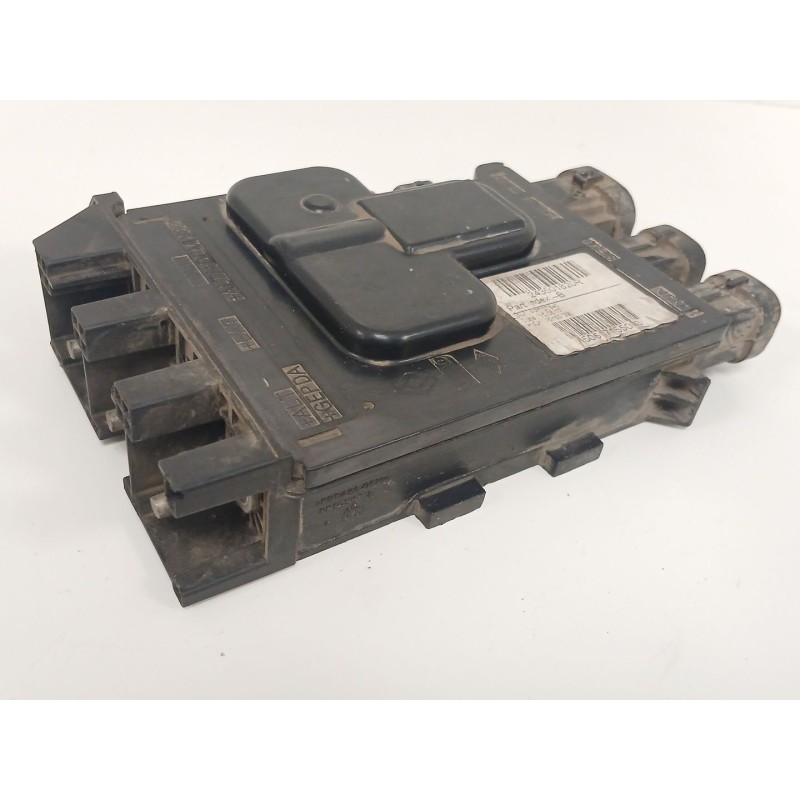 Recambio de caja reles / fusibles para opel vivaro b furgoneta (x82) 1.6 cdti (05) referencia OEM IAM 243501820R  