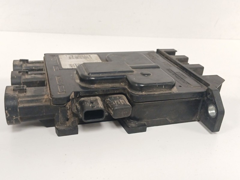 Recambio de caja reles / fusibles para opel vivaro b furgoneta (x82) 1.6 cdti (05) referencia OEM IAM 243501820R  