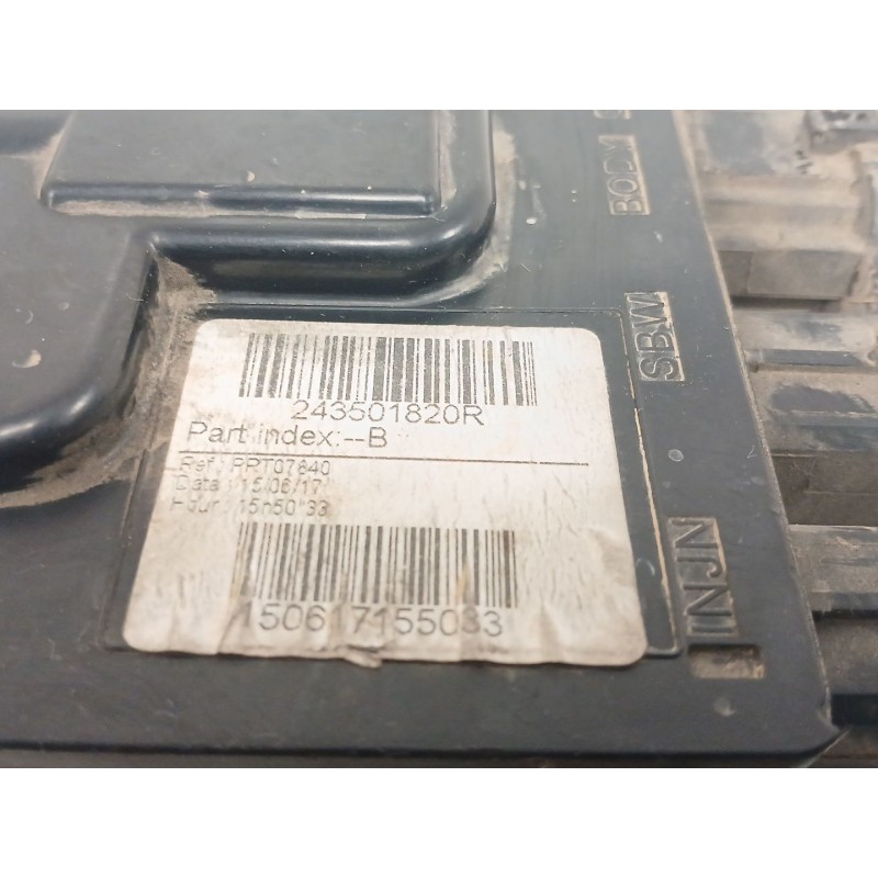 Recambio de caja reles / fusibles para opel vivaro b furgoneta (x82) 1.6 cdti (05) referencia OEM IAM 243501820R  