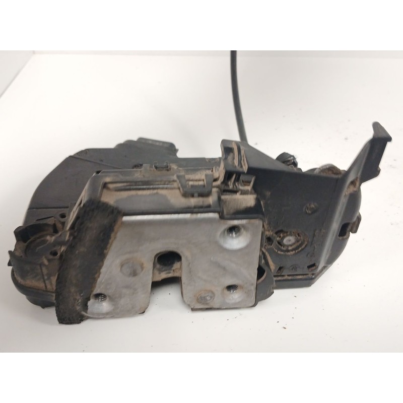Recambio de cerradura puerta delantera derecha para opel vivaro b furgoneta (x82) 1.6 cdti (05) referencia OEM IAM 93457083  