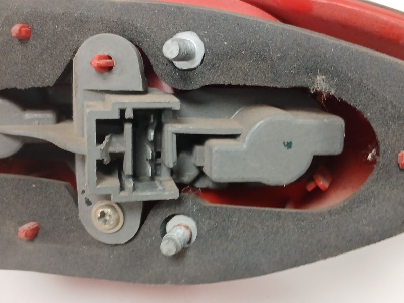 Recambio de piloto trasero izquierdo para alfa romeo 147 (190) 1.6 16v cat referencia OEM IAM  19311 