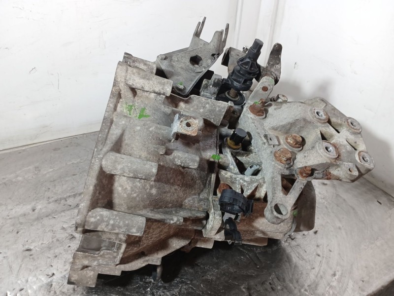 Recambio de caja cambios para peugeot boxer autobús 2.2 hdi 100 referencia OEM IAM 20UM28  