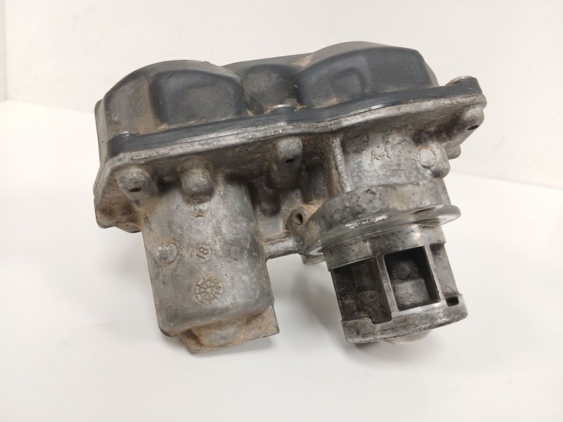Recambio de valvula egr para opel vivaro b furgoneta (x82) 1.6 cdti (05) referencia OEM IAM   