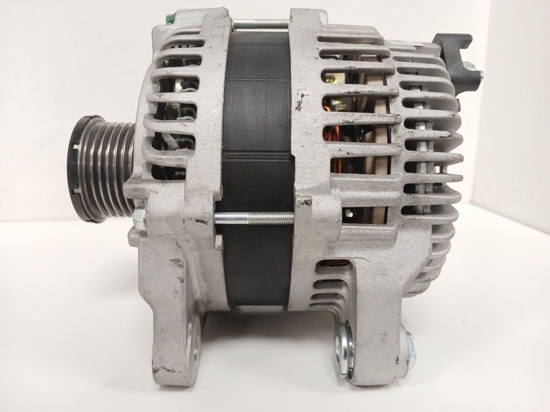 Recambio de alternador para opel vivaro b furgoneta (x82) 1.6 cdti (05) referencia OEM IAM   