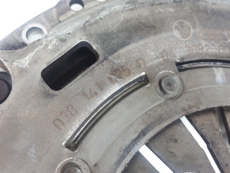 Recambio de kit embrague para skoda octavia berlina (1u2) ambiente referencia OEM IAM 038141025D 043082000152 