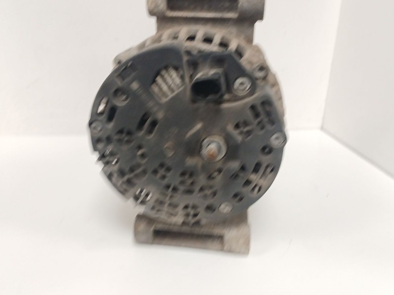 Recambio de alternador para peugeot boxer autobús 2.2 hdi 100 referencia OEM IAM   