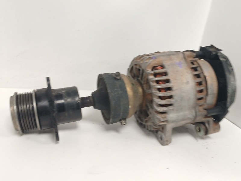 Recambio de alternador para ford tourneo connect 1.8 tdci referencia OEM IAM 2T1UAAG  