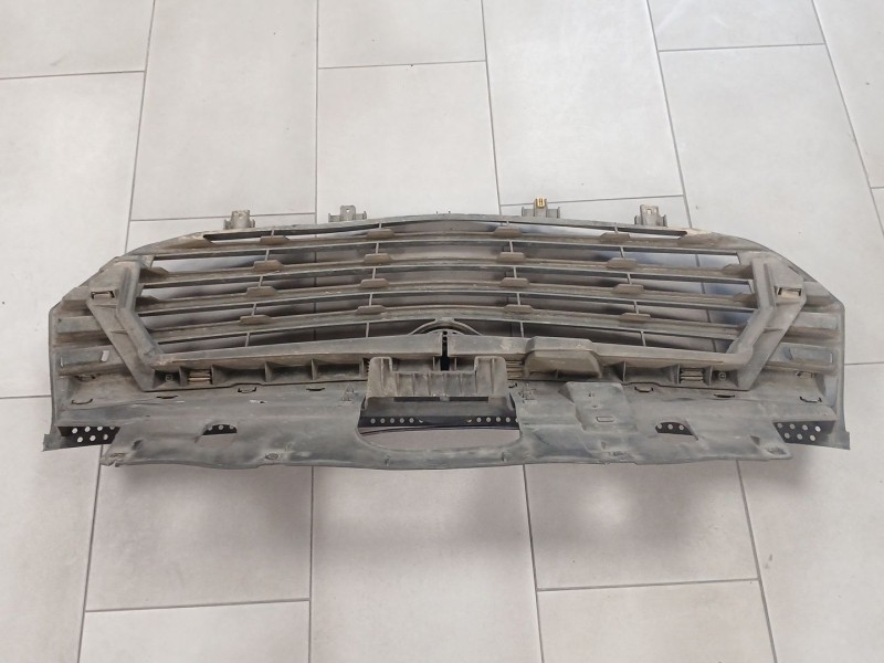 Recambio de rejilla paragolpes central para opel vivaro b furgoneta (x82) 1.6 cdti (05) referencia OEM IAM   