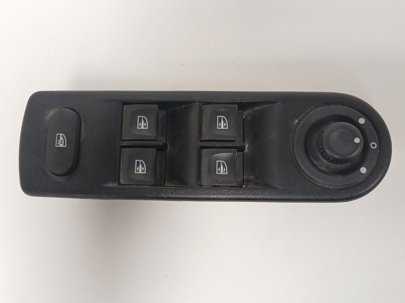 Recambio de mando elevalunas delantero izquierdo para renault captur i (j5_, h5_) 1.5 dci 90 referencia OEM IAM   