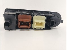 Recambio de mando elevalunas delantero izquierdo para renault captur i (j5_, h5_) 1.5 dci 90 referencia OEM IAM    2