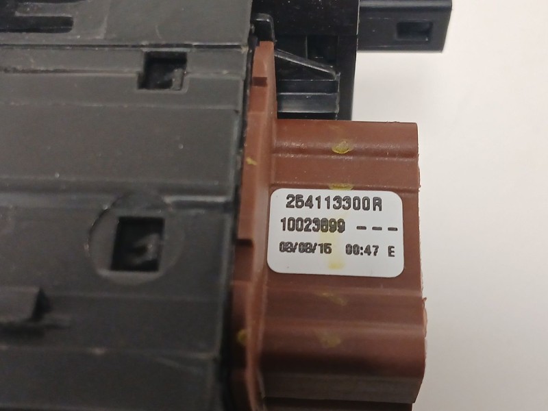 Recambio de mando elevalunas delantero izquierdo para renault captur i (j5_, h5_) 1.5 dci 90 referencia OEM IAM   