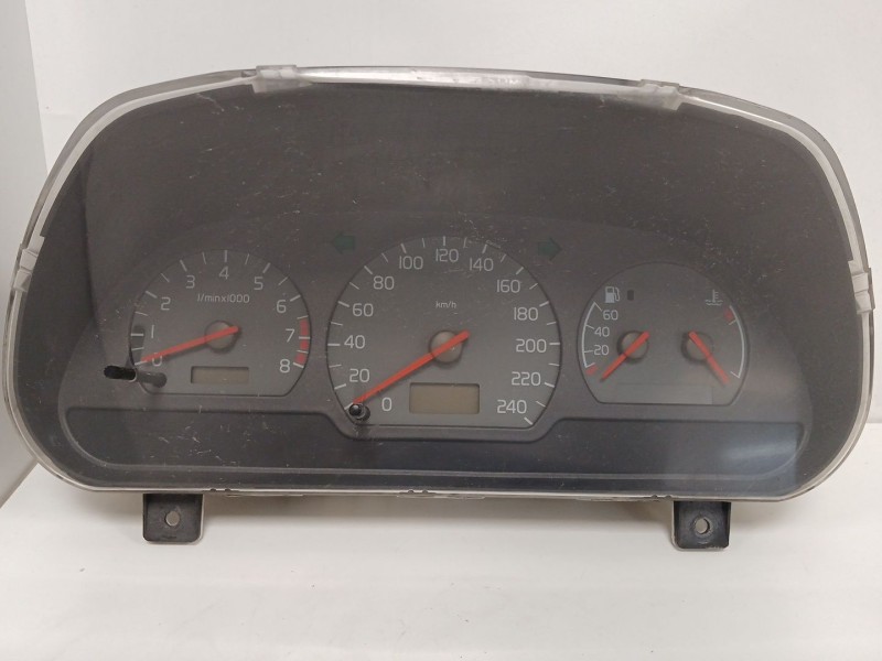 Recambio de cuadro instrumentos para volvo s40 berlina 1.8 cat referencia OEM IAM 30862000 23068 