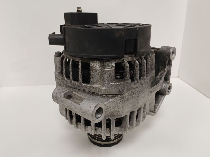 Recambio de alternador para opel corsa d (s07) 1.3 cdti (l08, l68) referencia OEM IAM 063377424010  