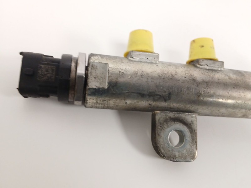 Recambio de rampa inyectora para opel corsa d (s07) 1.3 cdti (l08, l68) referencia OEM IAM 0445214086  