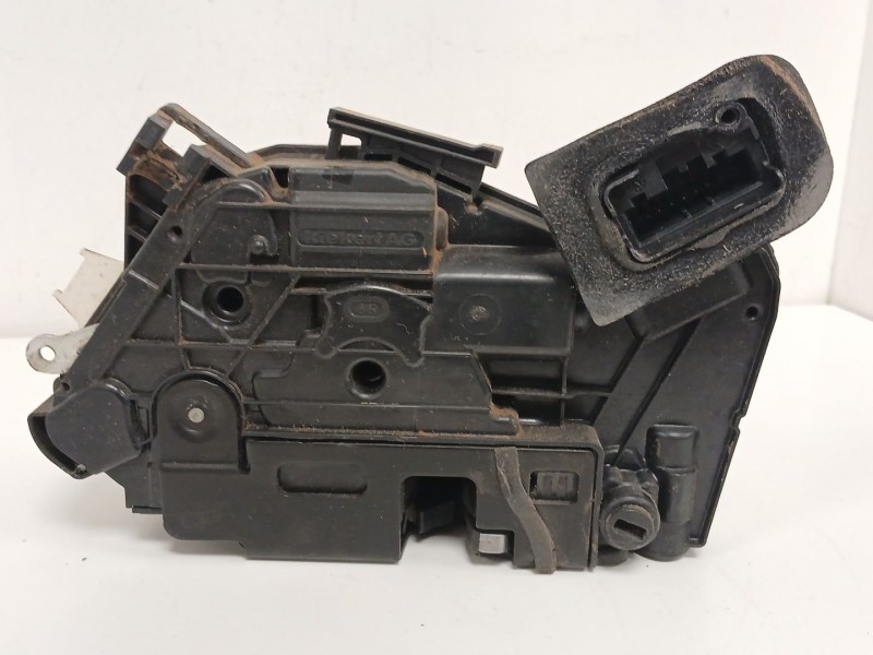 Recambio de cerradura puerta trasera derecha para skoda octavia iii combi (5e5, 5e6) 1.6 tdi referencia OEM IAM   