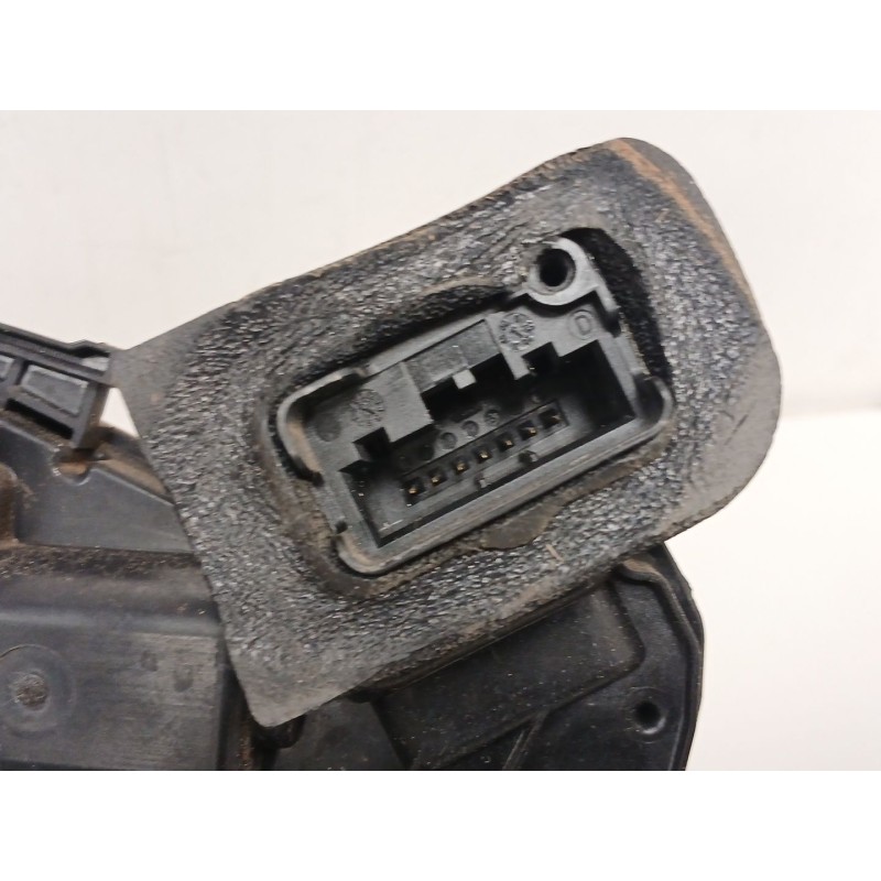 Recambio de cerradura puerta trasera derecha para skoda octavia iii combi (5e5, 5e6) 1.6 tdi referencia OEM IAM   