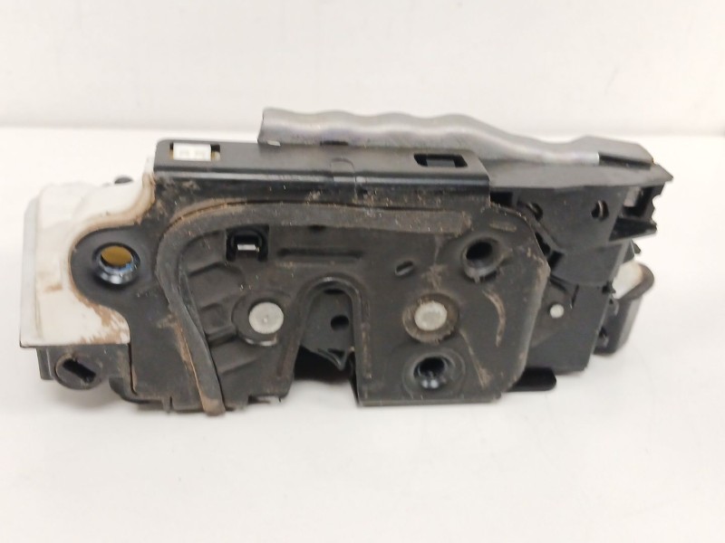 Recambio de cerradura puerta trasera derecha para skoda octavia iii combi (5e5, 5e6) 1.6 tdi referencia OEM IAM   