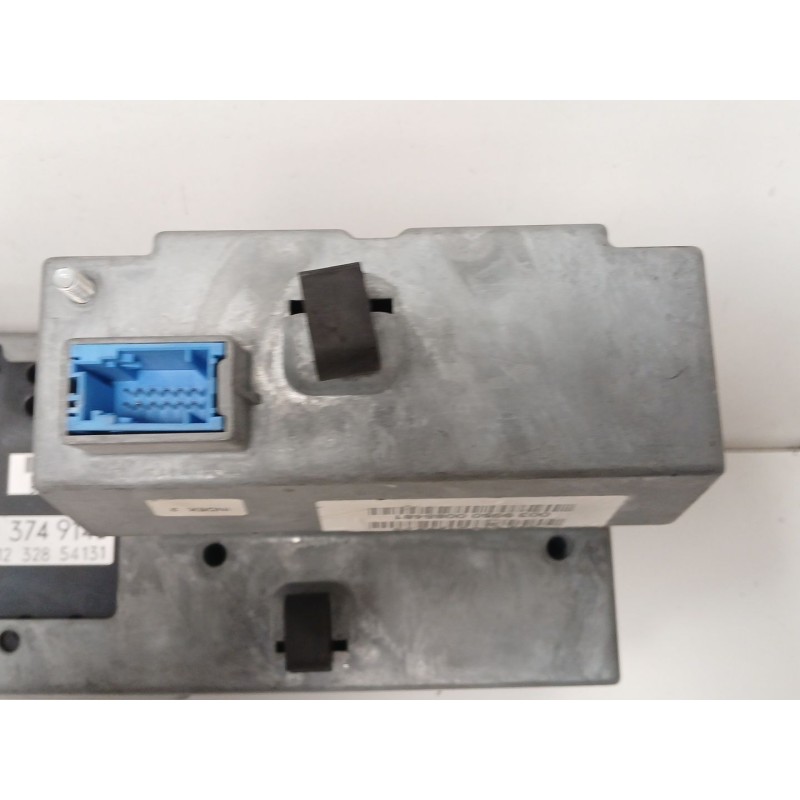 Recambio de sistema audio / radio cd para bmw serie 5 berlina (e39) 3.0 24v turbodiesel cat referencia OEM IAM 65528374914B 9022