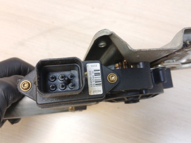 Recambio de elevalunas delantero derecho para opel astra g coupé 1.8 16v referencia OEM IAM 104598102 103394100 