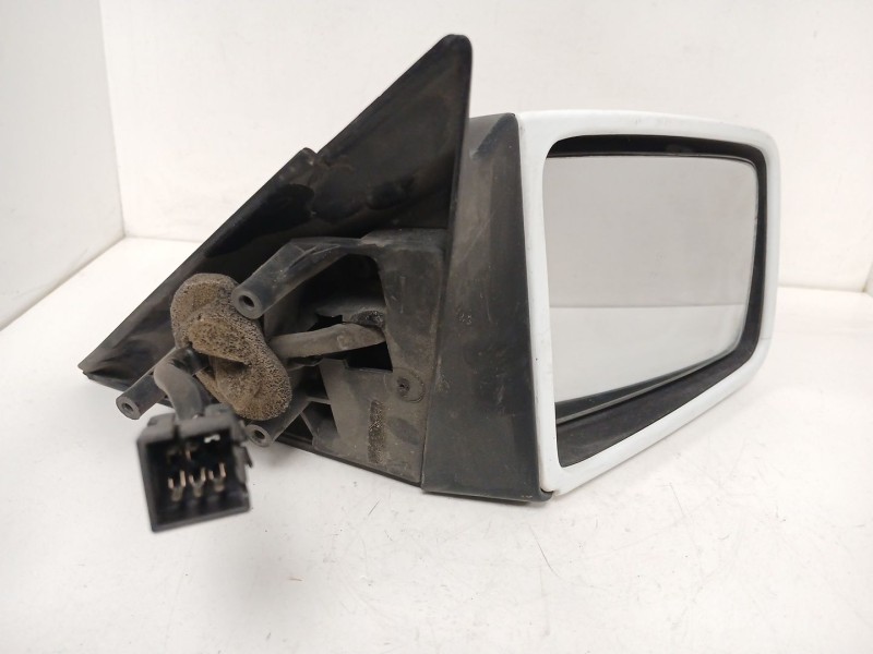Recambio de retrovisor derecho para opel astra f berlina 2.0 referencia OEM IAM   