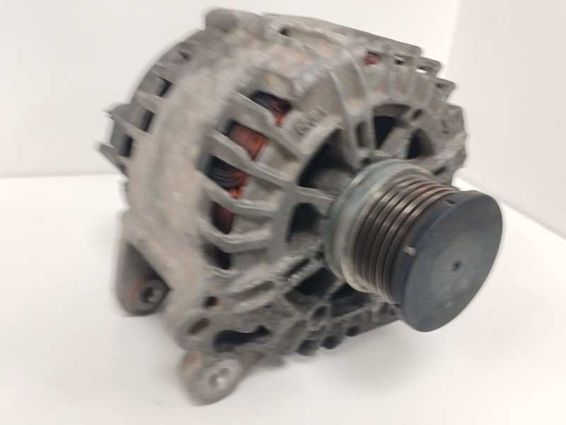 Recambio de alternador para skoda octavia iii combi (5e5, 5e6) 1.6 tdi referencia OEM IAM 03L903024L FG18T123 