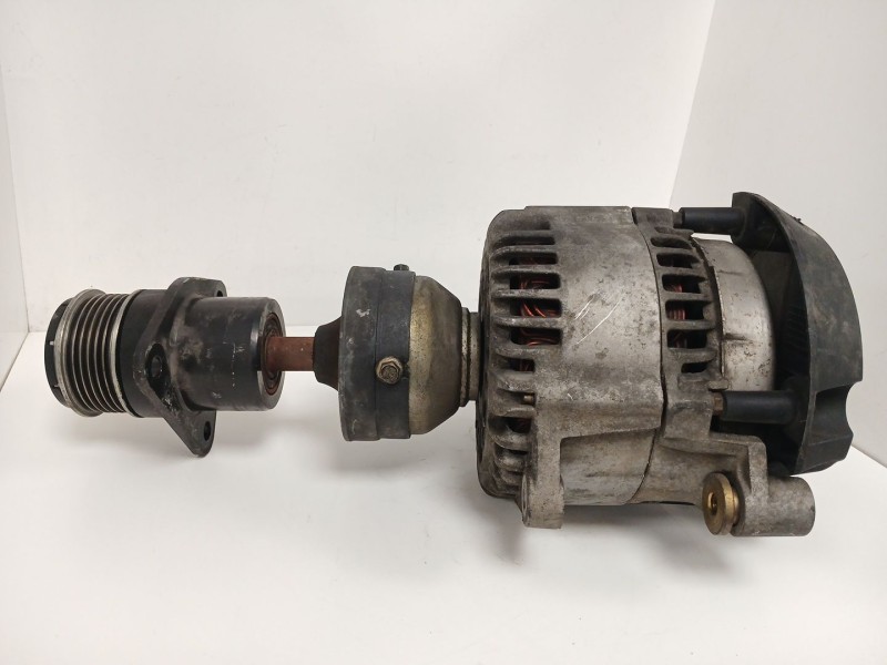 Recambio de alternador para ford tourneo connect 1.8 tdci referencia OEM IAM 2T1UAF  
