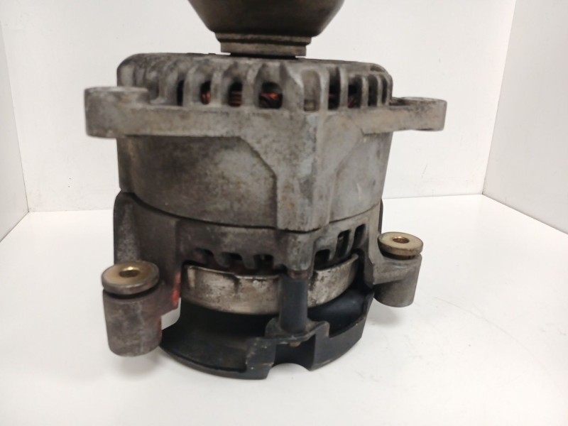 Recambio de alternador para ford tourneo connect 1.8 tdci referencia OEM IAM 2T1UAF  