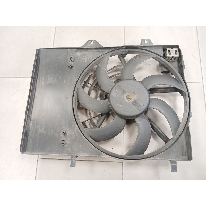 Recambio de electroventilador para citroën c4 cactus 1.2 thp 110 referencia OEM IAM   