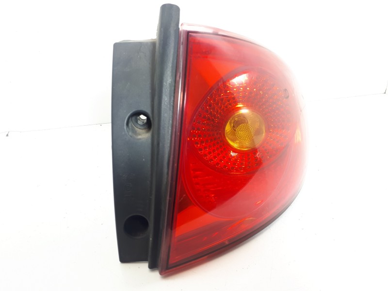 Recambio de piloto trasero derecho para seat altea (5p1) arena referencia OEM IAM 5P0945096D  