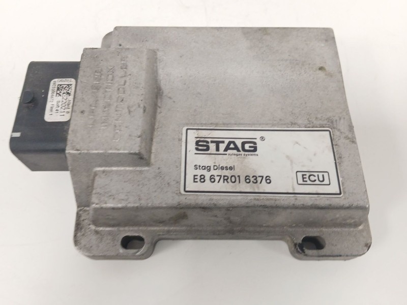 Recambio de modulo electronico para iveco daily vi furgoneta 33s16, 35s16, 35c16, 40c16, 50c16 referencia OEM IAM 08210004672 E8
