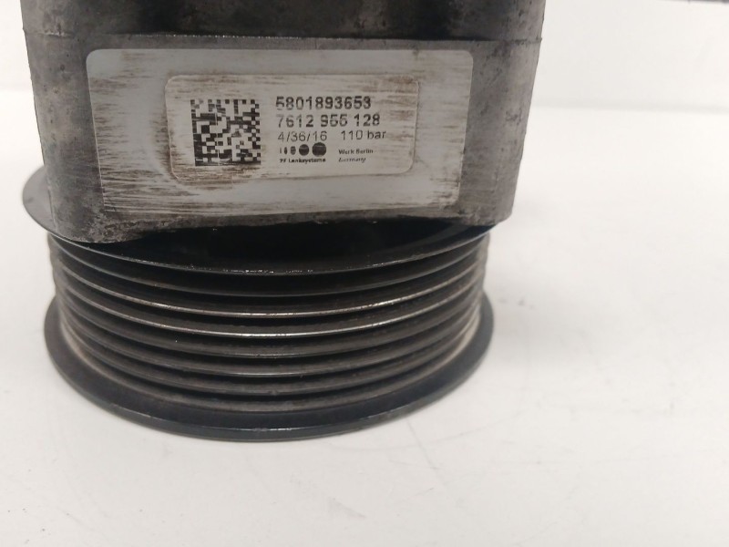 Recambio de bomba direccion para iveco daily vi furgoneta 33s16, 35s16, 35c16, 40c16, 50c16 referencia OEM IAM 5801893653  